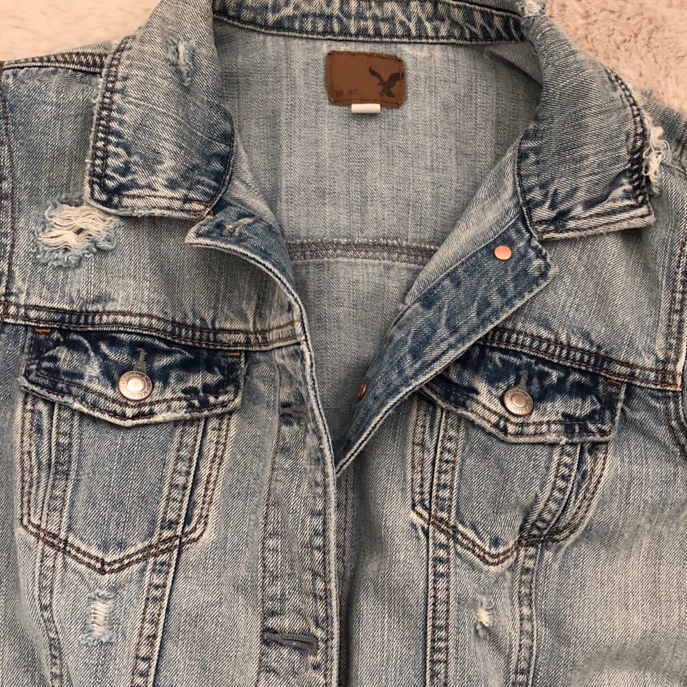 American Eagle Outfitters Distressed Denim Jacket